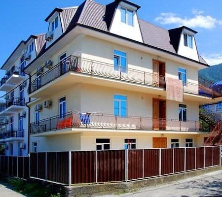 Гостевой Дом Жемчужина Gagra Luaran gambar